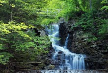 Hiking Buttermilk Falls!!