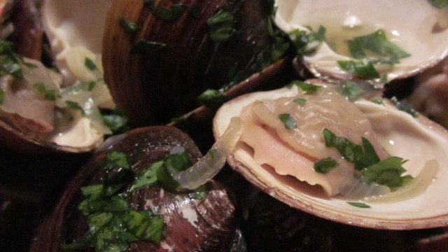 White Wine Clams